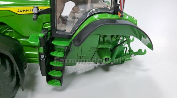 &Oslash; 70.3 x 30.4 mm: JOHN DEERE 8R 410: 2x Michelin Axiobib2 Banden + RESIN Velgen BLANK geleverd 1:32    Farmmodels Premium Line Series  