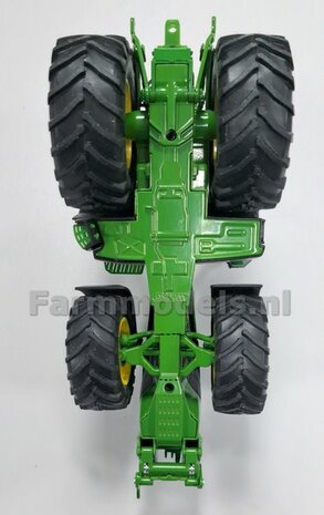 BOUWKIT: John Deere 8R 410 VOORAS VERHOOG SET, RESIN BLANK geleverd 1:32    Farmmodels Premium Line Series