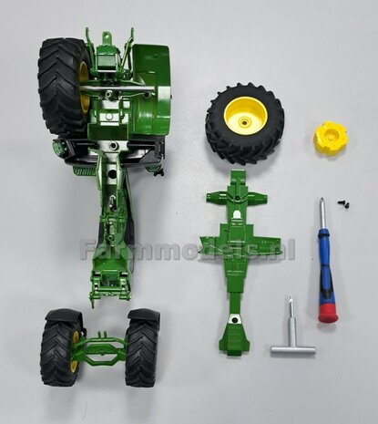 BOUWKIT: John Deere 8R 410 VOORAS VERHOOG SET, RESIN BLANK geleverd 1:32    Farmmodels Premium Line Series