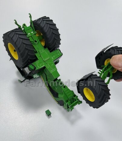 BOUWKIT: John Deere 8R 410 VOORAS VERHOOG SET, RESIN BLANK geleverd 1:32    Farmmodels Premium Line Series