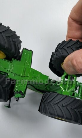 BOUWKIT: John Deere 8R 410 VOORAS VERHOOG SET, RESIN BLANK geleverd 1:32    Farmmodels Premium Line Series