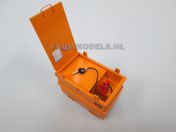 Dieseltank Premiumline bouwkit met klep, dieselmotor, slang en vulpistool / nozlle 1:32 (HTD)                  