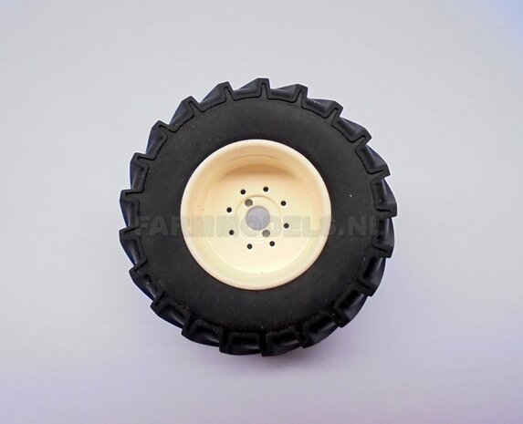 &Oslash; 47 x 20.5 mm: IH International Harvester WIKING: 2x Brede Banden + ALUMINIUM velgen IH CREME gespoten geleverd 1:32 Farmmodels Custom Line Series  