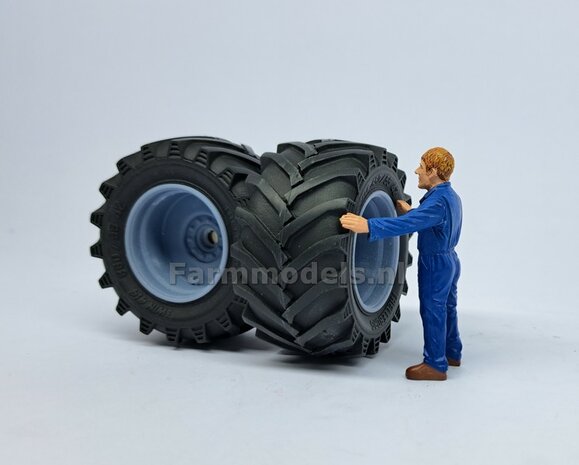 &Oslash; 61.5 mm: CLAAS Jaguar 900 Serie MargeModels: 2x Trelleborg Banden met RESIN Velgen BLANK geleverd  1:32  Farmmodels Custom Line Series  