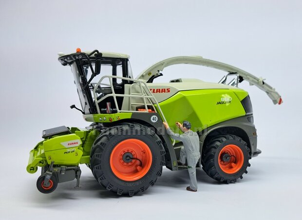 &Oslash; 61.5 mm: CLAAS Jaguar 900 Serie MargeModels: 2x Trelleborg Banden met RESIN Velgen BLANK geleverd  1:32  Farmmodels Custom Line Series  