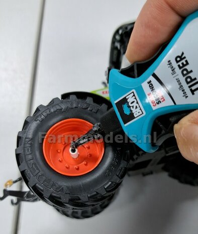 &Oslash; 57.8 mm: CLAAS 950/ 960 Wiking: 2x Vredestein Banden Kunststof Velgen CLAAS ORANJE Gespoten  1:32   Farmmodels Custom Line Series  