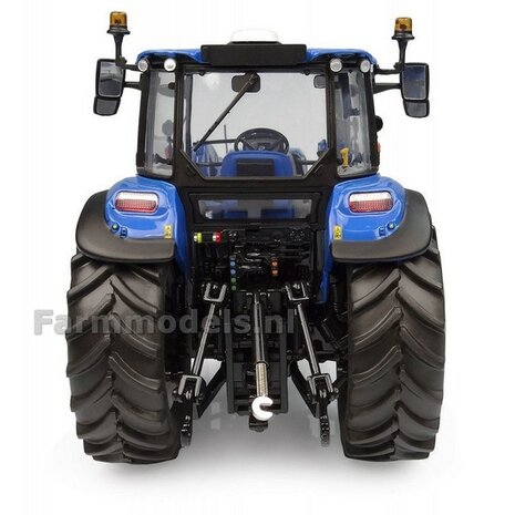 New Holland T5.120 Dual command-2025  met voorlader 655 LU Universal Hobbies 1:32 UH6682     