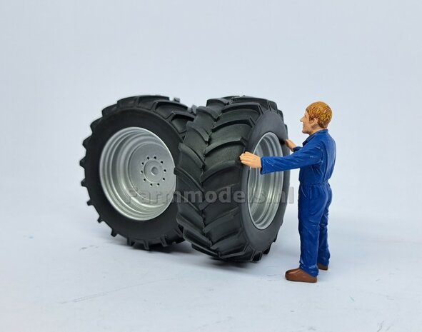 &Oslash; 61 x 25 mm: CASE CS150/ NH T7550 BP: 2x Brede Banden (nr. 2A) + ALUMINIUM velgen ALU-METALIC Gespoten geleverd 1:32 Farmmodels Custom Line Series  