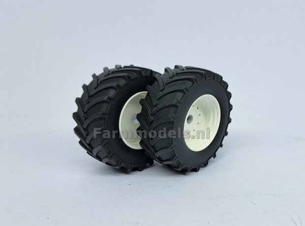 &Oslash; 47 x 20.5 mm: NEW HOLLAND T7.210/ T7.225: 2x Brede Banden (nr. 1A)  + ALUMINIUM velgen NEW HOLLAND WIT Gespoten geleverd 1:32 Farmmodels Custom Line Series 