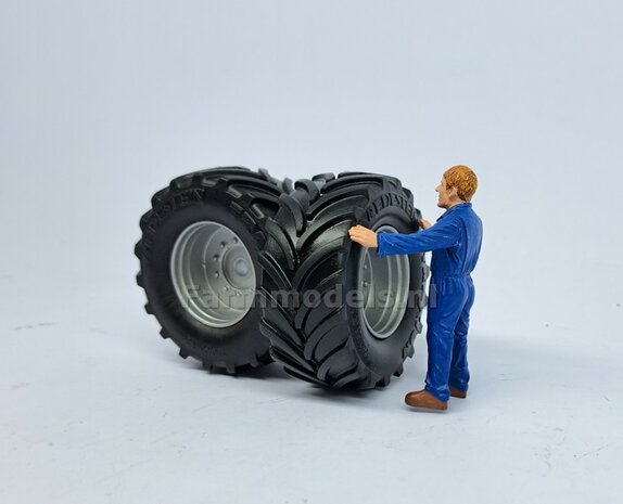 &Oslash; 57.8 x 25.2 mm: CHALLENGER 1050 Wiking: 2x Vredestein Traxion 750/65 R34 Banden + KUNSTSTOF Velgen ALU-METALIC gespoten 1:32 Farmmodels Custom Line Series