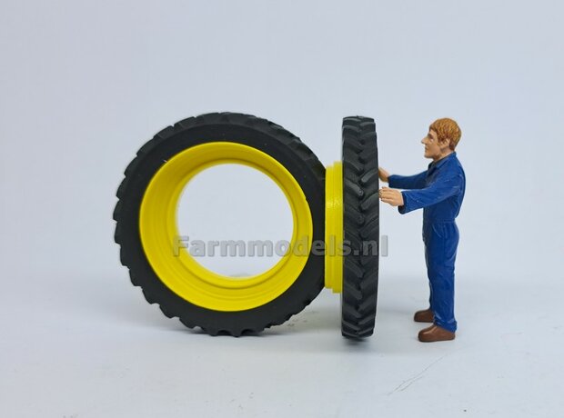 &Oslash; 59.6 x 8.7 mm: 2x CULTUUR BANDEN (nr. 2B) met ALUMINIUM DUBBELLUCHT VELGEN, velgen JOHN DEERE GEEL Gespoten geleverd 1:32 Farmmodels Custom Line Series.