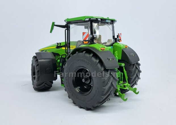 2x Eindvertragingen/ Planeetkappen JOHN DEERE 8R t.b.v. Vooras velgen &Oslash; 14.1mm  RESIN  ZWART GLANS Gespoten Geleverd  1:32  Premium Line Series   