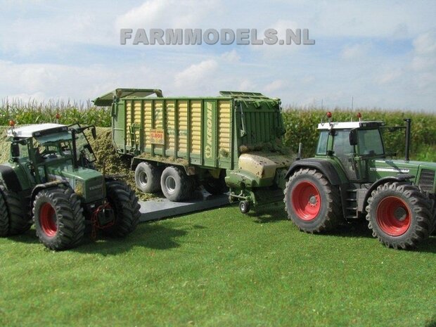 071. Fendt 800&#039;s met Krone en Holaras kuilverdeler, inkuilen gras