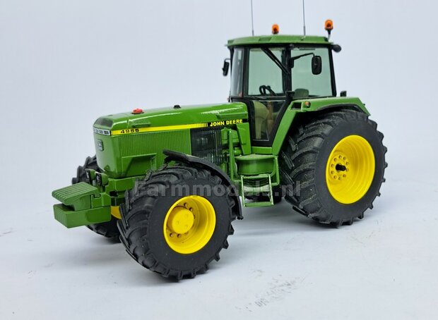 &Oslash; 61 x 25 mm: JOHN DEERE 4755/ 4955&nbsp;van SCHUCO.: 2x Brede Banden (nr. 2A) + ALUMINIUM velgen BLANK geleverd 1:32 Farmmodels Custom Line Series