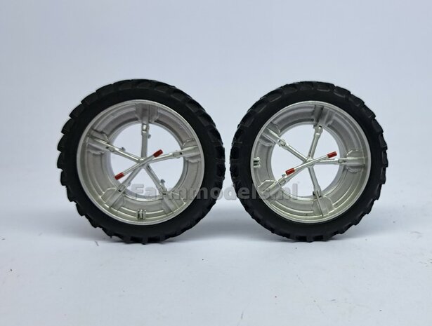 &Oslash; 65.8 x 9.2 mm: 2x CULTUUR BANDEN (nr. 4B) met 3D geprinte RESIN DUBBELLUCHT VELGEN + MOLCON 5-STER ALU.-METALIC Gespoten geleverd 1:32   Custom Line Series