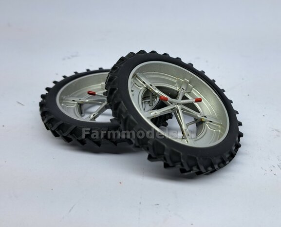 &Oslash; 65.8 x 9.2 mm: 2x CULTUUR BANDEN (nr. 4B) met 3D geprinte RESIN DUBBELLUCHT VELGEN + MOLCON 5-STER ALU.-METALIC Gespoten geleverd 1:32   Custom Line Series
