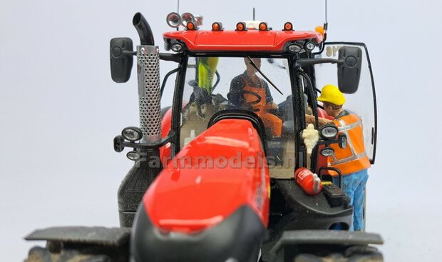&Oslash; 52.3 x 24 mm: CASE OPTUM &amp; NH T7.315 BLUE POWER: 2x Vredestein Traxion banden Die Cast velgen ALUMINIUM METALIC Gespoten geleverd 1:32 