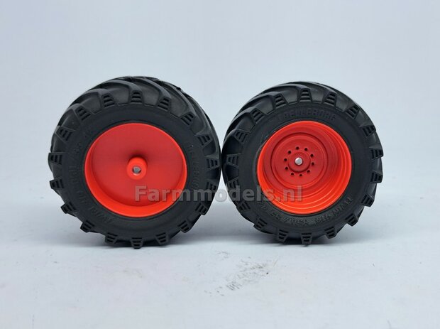 &Oslash; 61.7x 29.9 mm: Fendt 620 UH: 2x Brede banden + ALUMINIUM velgen FENDT ROOD Gespoten geleverd 1:32 Farmmodels Custom Line Series 