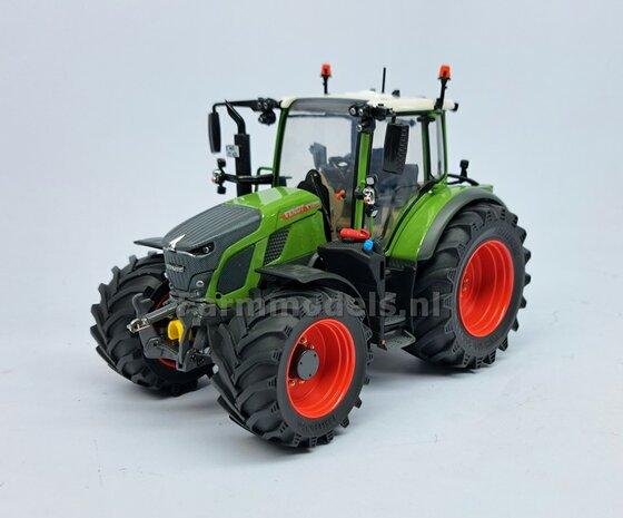 &Oslash; 47.7 x 24.2 mm: Fendt 620 UH: 2x Brede Vooras banden + ALUMINIUM velgen FENDT ROOD Gespoten geleverd 1:32 Farmmodels Custom Line Series 