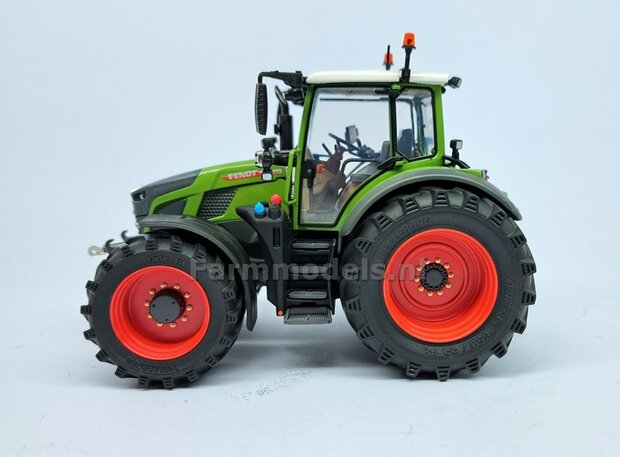 &Oslash; 47.7 x 24.2 mm: Fendt 620 UH: 2x Brede Vooras banden + ALUMINIUM velgen FENDT ROOD Gespoten geleverd 1:32 Farmmodels Custom Line Series 