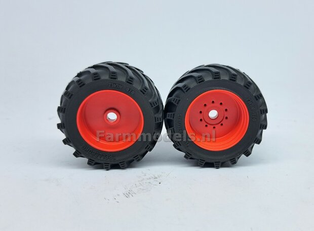 &Oslash; 47.7 x 24.2 mm: Fendt 620 UH: 2x Brede Vooras banden + ALUMINIUM velgen FENDT ROOD Gespoten geleverd 1:32 Farmmodels Custom Line Series 
