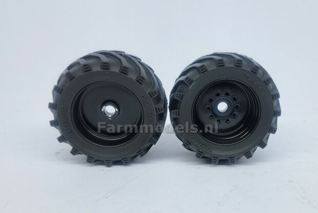 &Oslash; 47.7 x 24.2 mm: Fendt 620 UH: 2x Brede Vooras banden + ALUMINIUM velgen ZWART GLANS Gespoten geleverd 1:32 Farmmodels Custom Line Series 