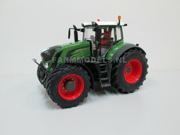 &Oslash; 53.3 x 24.1 mm: FENDT 939 Facelift Wiking: 2x Vredestein XL banden + ALU. Velgen ZWART GLANS gespoten geleverd t.b.v. Fendt 939 facelift Wiking 1:32                           