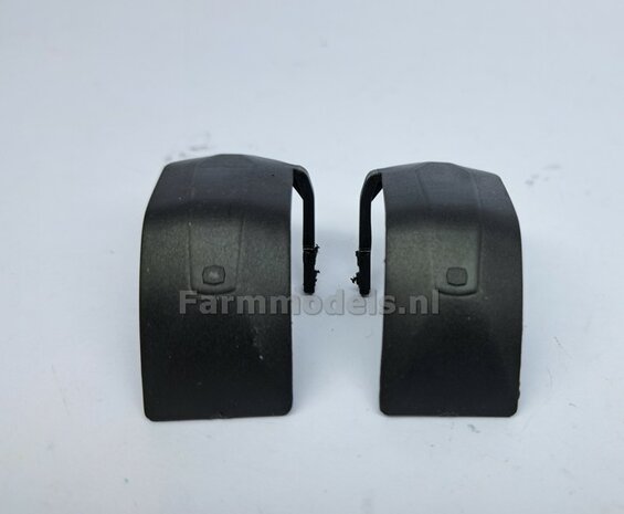 2x JOHN DEERE 8r WIKING ORIGINELE VOORAS SPATBORDEN 22.2 mm breed &quot;BIG &Oslash;&quot; Version MET STEUNEN KUNSTSTOF ZWART geleverd, GEBRUIKT ITEM 1:32