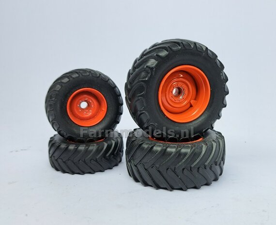 COMBI SET: 2x &Oslash; 50.4 mm + 2x &Oslash; 64.8 mm: CLAAS 900 JAGUAR MargeModels Bandenset  Voor- + achteras 1:32 