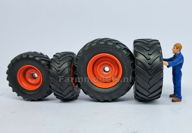COMBI SET: 2x &Oslash; 50.4 mm + 2x &Oslash; 64.8 mm: CLAAS 900 JAGUAR MargeModels Bandenset  Voor- + achteras 1:32 