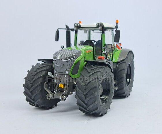 FENDT 942 Wiking ACHTERAS: 2x Vario Grip Afdekkappen set t.b.v. Luchtsysteem ACHTERAS t.b.v. Michelin Axiobib2  Materiaal RESIN ZWART GLANS Gespoten geleverd 1:32 