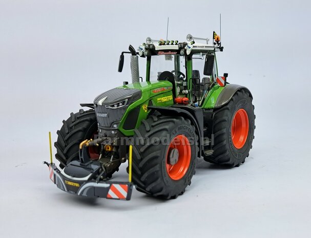 FENDT 942 Wiking: 2x ACHTERAS &quot;COVER&quot; SPATBORDEN ong. 8 mm breed  RESIN, FENDT 942 CHASSIS GRIJS gespoten geleverd 1:32  Farmmodels Premium Line