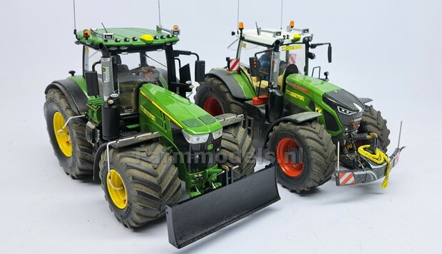 FENDT 939 DEMPER POT met BESCHERMKAP, perfect passend op de Fendt 939 Vario S4 van Wiking Resin, ZWART &amp; CHROOM Gespoten geschikt voor uitlaat &Oslash; 4,2 mm  1:32  