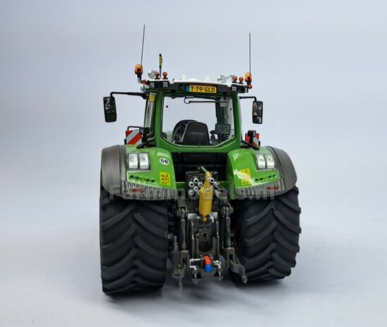 &Oslash; 56.7 x 26.1 mm: FENDT 942 Wiking: 2x Michelin Axiobib2 Banden + Resin Velgen FENDT TERRA-RED ROOD Gespoten geleverd 1:32    Farmmodels Premium Line Series  