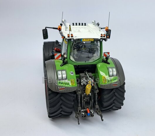 &Oslash; 56.7 x 26.1 mm: FENDT 942 Wiking: 2x Michelin Axiobib2 Banden + Resin Velgen FENDT TERRA-RED ROOD Gespoten geleverd 1:32    Farmmodels Premium Line Series  