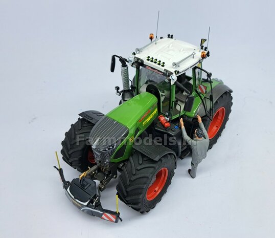&Oslash; 70.6 x 30.4 mm: FENDT 942 Wiking: 2x Michelin Axiobib2 Banden + Resin Velgen FENDT TERRA-RED ROOD Gespoten geleverd 1:32    Farmmodels Premium Line Series  