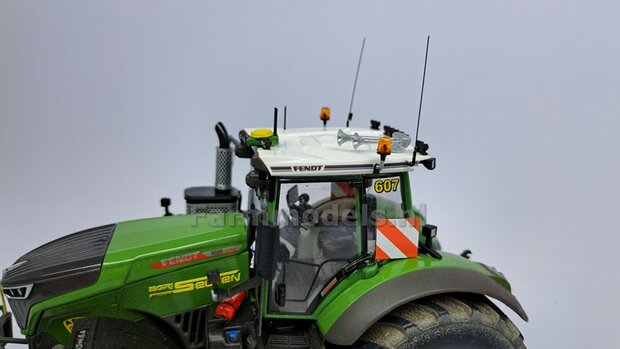 FENDT 1050 DEMPER POT met BESCHERMKAP, perfect passend op de Fendt 1050 Gen2 van Wiking. RESIN, BLANK Geleverd geschikt voor uitlaat &Oslash; 4,2 mm  1:32  