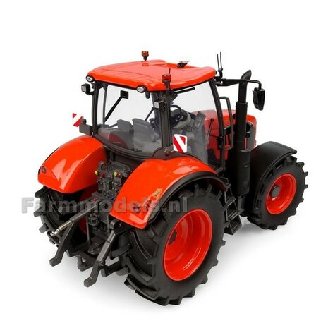 Kubota M7-174 Universal Hobbies 1:32 UH6727      LAST ONE/OP=OP