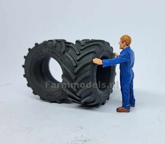 &Oslash; 56.7 x 26.1 mm: 2x Michelin Axiobib2 Banden ZONDER Velgen. Velggat band ong.: &Oslash; 30.8 mm   1:32    Farmmodels  Premium Line Series  