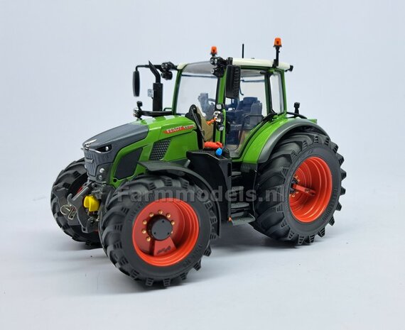 VERBOUWD: FENDT 620 UH met nieuwe banden &amp; FENDT TERRA-RED RODE velgen, eindvertragingen, Vario Grip Luchtsystemen, naafdoppen en wielmoeren 1:32 UH6666-REB-RED NB2B
