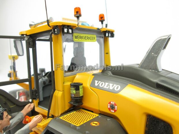 &Oslash; 47.3 mm: VOLVO L60H: 2x brede Shovel banden + ALUMINIUM velgen VOLVO GEEL Gespoten geleverd geschikt voor Volvo L60H serie agri Collectables 1:32  