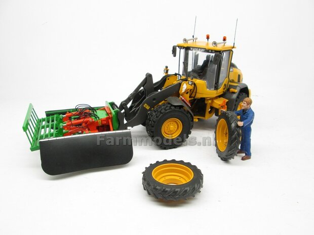 &Oslash; 47.3 mm: 2x Dubbellucht Shovel banden + ALUMINIUM velgen VOLVO GEEL Gespoten geleverd passend in de Aluminium Farmmodels Volvo L60H serie  1:32         