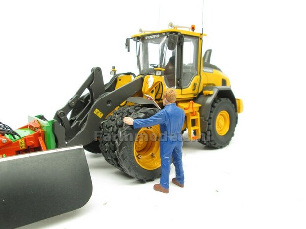 &Oslash; 47.3 mm: 2x Dubbellucht Shovel banden + ALUMINIUM velgen VOLVO GEEL Gespoten geleverd passend in de Aluminium Farmmodels Volvo L60H serie  1:32         