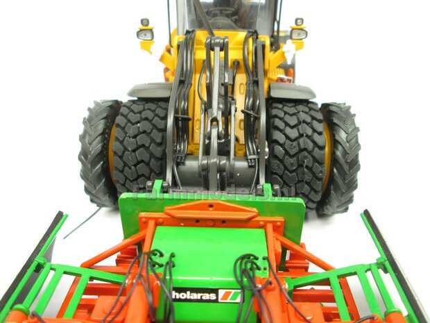 &Oslash; 47.3 mm: 2x Dubbellucht Shovel banden + ALUMINIUM velgen VOLVO GEEL Gespoten geleverd passend in de Aluminium Farmmodels Volvo L60H serie  1:32         