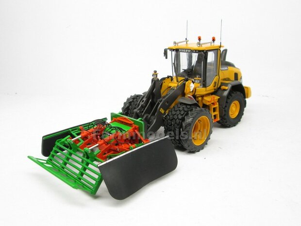 &Oslash; 47.3 mm: 2x Dubbellucht Shovel banden + ALUMINIUM velgen VOLVO GEEL Gespoten geleverd passend in de Aluminium Farmmodels Volvo L60H serie  1:32         