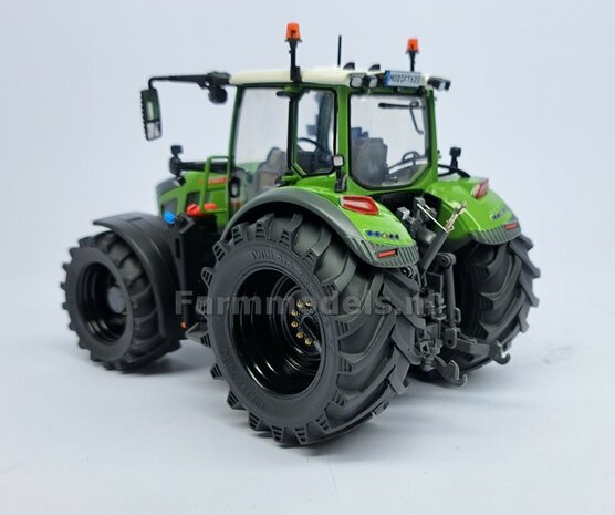 &Oslash; 47.7 x 24.2 mm: Fendt 620 UH: 2x Brede Vooras banden + ALUMINIUM velgen ZWART GLANS Gespoten geleverd 1:32 Farmmodels Custom Line Series 