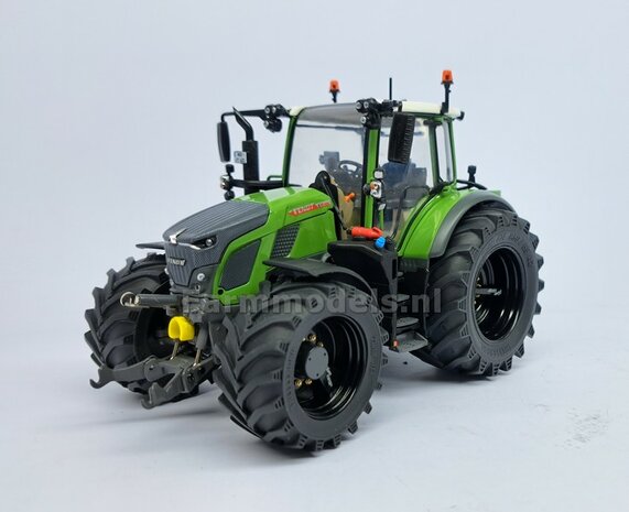 &Oslash; 61.7x 29.9 mm: Fendt 620 UH: 2x Brede banden + ALUMINIUM velgen ZWART GLANS Gespoten geleverd 1:32 Farmmodels Custom Line Series 