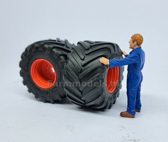&Oslash; 53.5 x 32 mm: Fendt 824/ 926 Gen I WT: 2x Michelin Mega XBIB banden + ALU. velgen FENDT ROOD Gespoten geleverd o.a. geschikt voor de Fendt 824/ 926 Gen I Weise Toys 1:32        