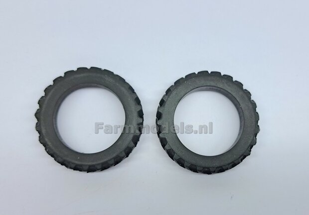 &Oslash; 45.6 x 7.5 mm: 2x CULTUUR BANDEN ZONDER VELGEN 1:32  