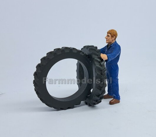 &Oslash; 49x 7.5 mm: 2x CULTUUR BANDEN ZONDER VELGEN 1:32  